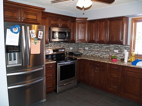 4th image of 10965 S 84th Ave APT 1A