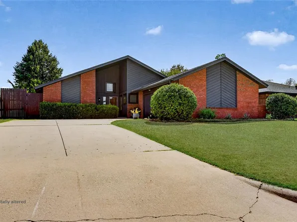 6900 Blue Spruce Ct, Oklahoma City, OK 73162