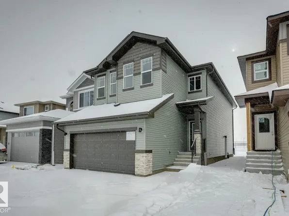 923 18th Ave NW, Edmonton, AB T6T 2N2