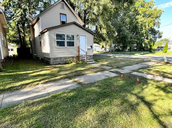 1039 Rathbone St SW, Wyoming, MI 49509