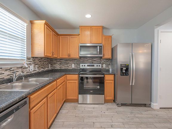 New appliances and Ample storage.