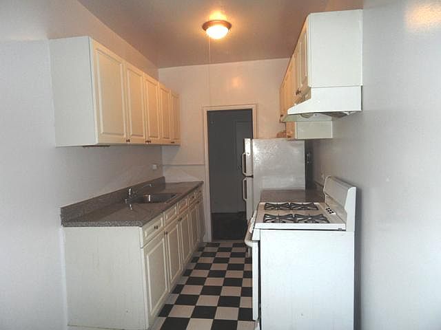 1st image of 2101 Cedar Ave APT 7F