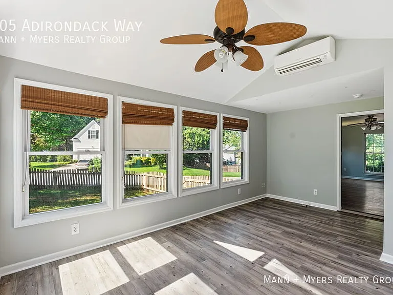 305 Adirondack Way — Photo 17