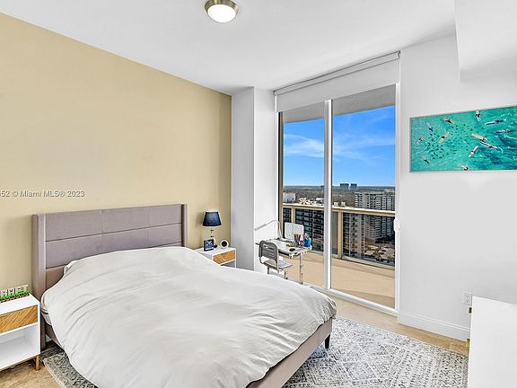 5th image of 15811 Collins Ave APT 2205