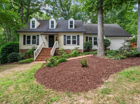 8629 Windjammer Dr, Raleigh, NC 27615