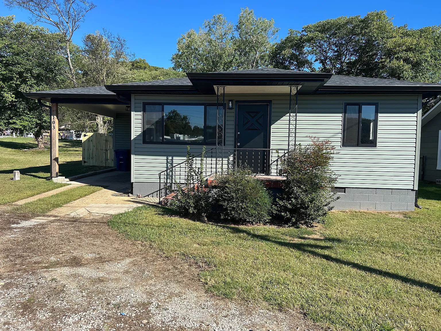 2 bed, 728 sqft, $1,650 — Photo 3
