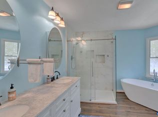 609 Waltons Store Rd, Louisa, VA 23093