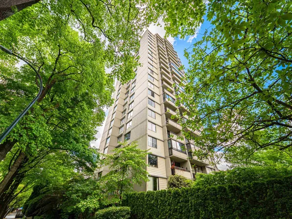 1816 Haro St #602, Vancouver, BC V6G 2Y7