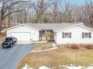 14710 Pleasant Valley Rd, Woodstock, IL 60098