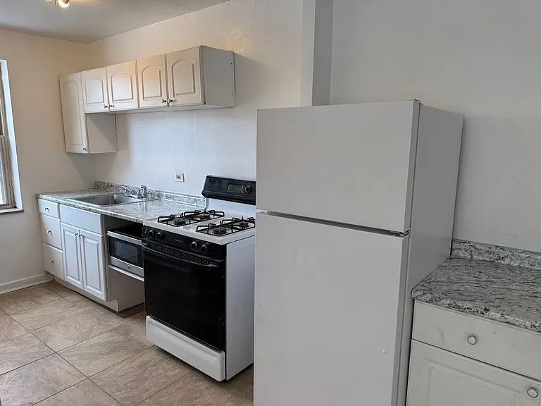 5506 Fifth Avenue — Photo 97