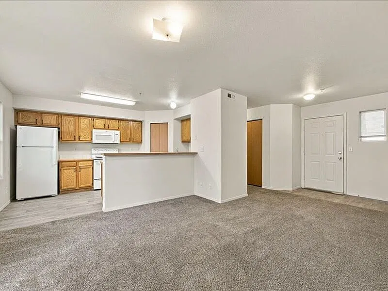6405B Chapel Hill Blvd — Photo 4