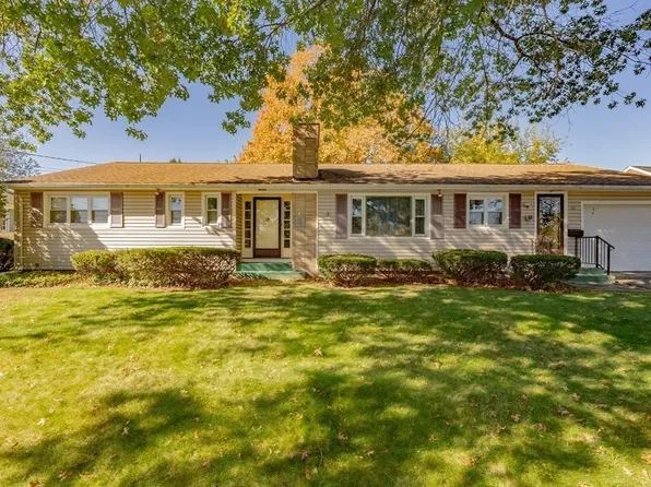 68 Dayton St, Springfield, MA 01118