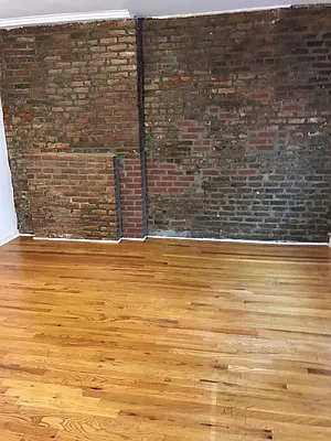 Rented by Picture Realty Inc. | media 2