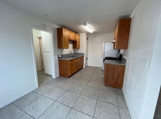 1714 Cherry Ave APT C, Long Beach, CA