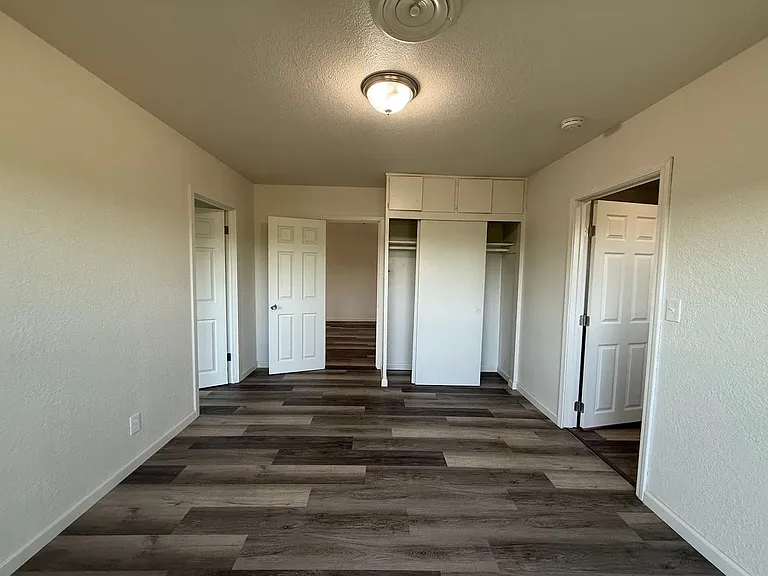 8897 Jacobs Ave — Photo 8