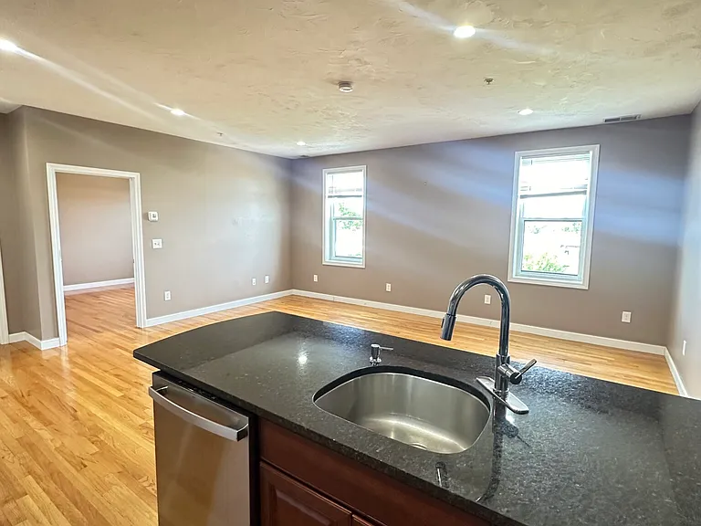 100 Fellsway West 401 #401 — Photo 4
