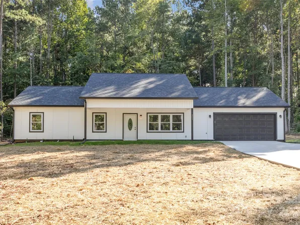 951 Rolling Rd, Lincolnton, NC 28092