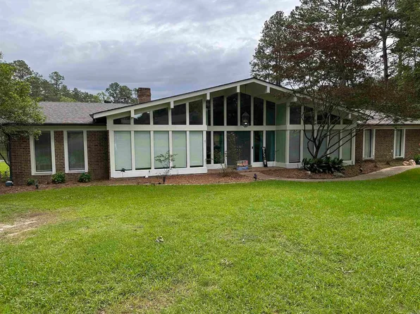 1624 S Lakewood St, Magnolia, AR 71753