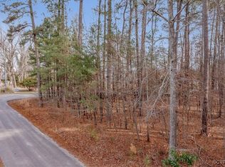 Sloope Point Rd, Spring grove, VA 23881