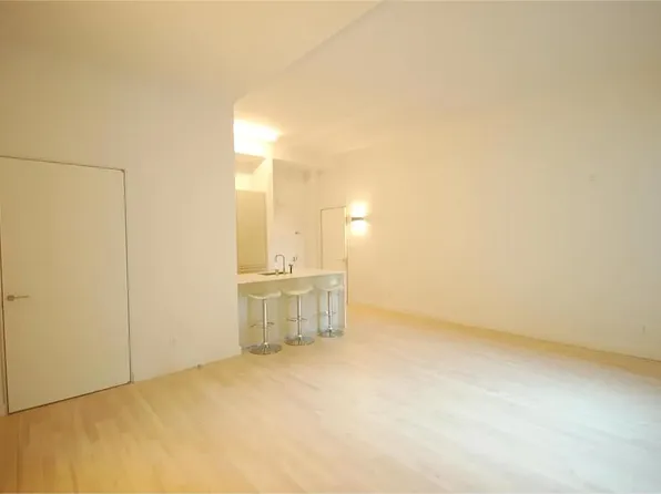 322 West 57th Street image 1 of 5
