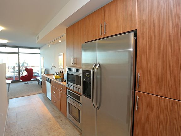 model (unit is gray theme)