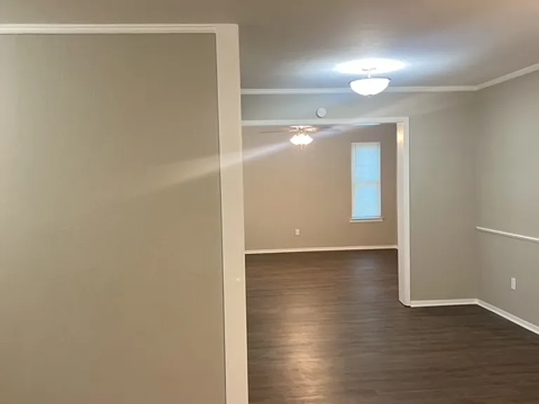 201 Straw Rd — Photo 8