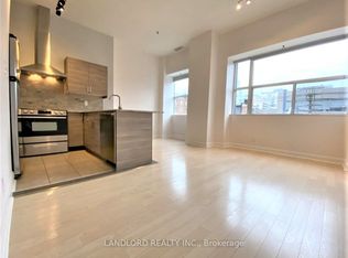 700 King St W #212, Toronto, ON M5V 2Y6