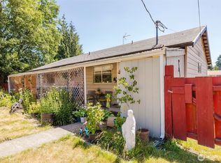 1135 Callahan Dr #A & B, Bremerton, WA 98310