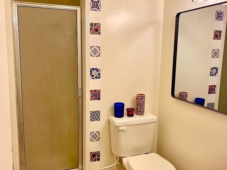 432 Court Ave — Photo 10