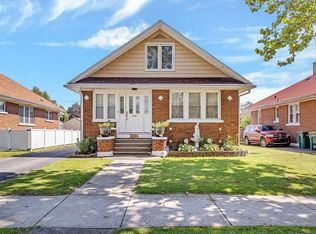 814 Wilcox St, Joliet, IL 60435