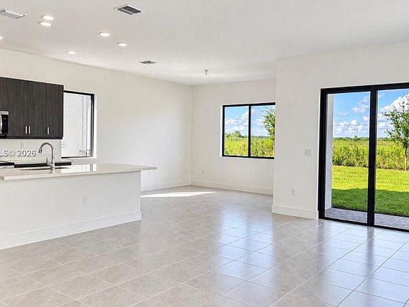 5th image of 5543 Cassidy Ln