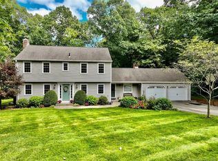 126 Needletree Ln, Glastonbury, CT 06033