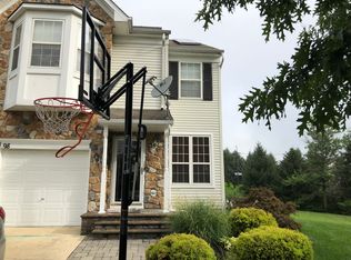 98 Threadleaf Ter, Burlington, NJ 08016