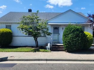 7705 Oak Grove Ave, Margate, NJ 08402