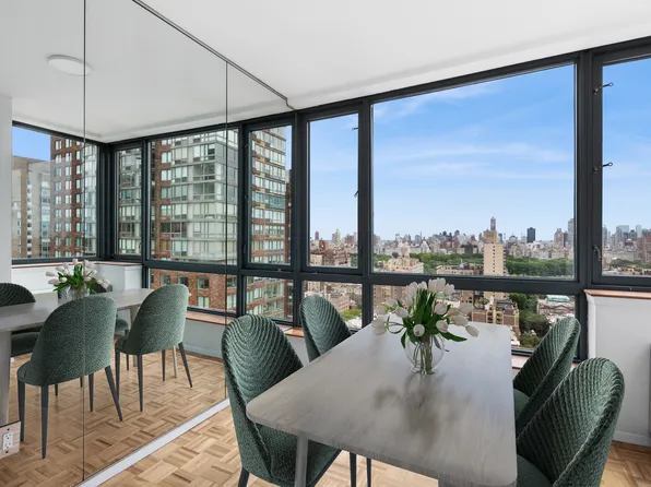 2000 Broadway image 5 of 20