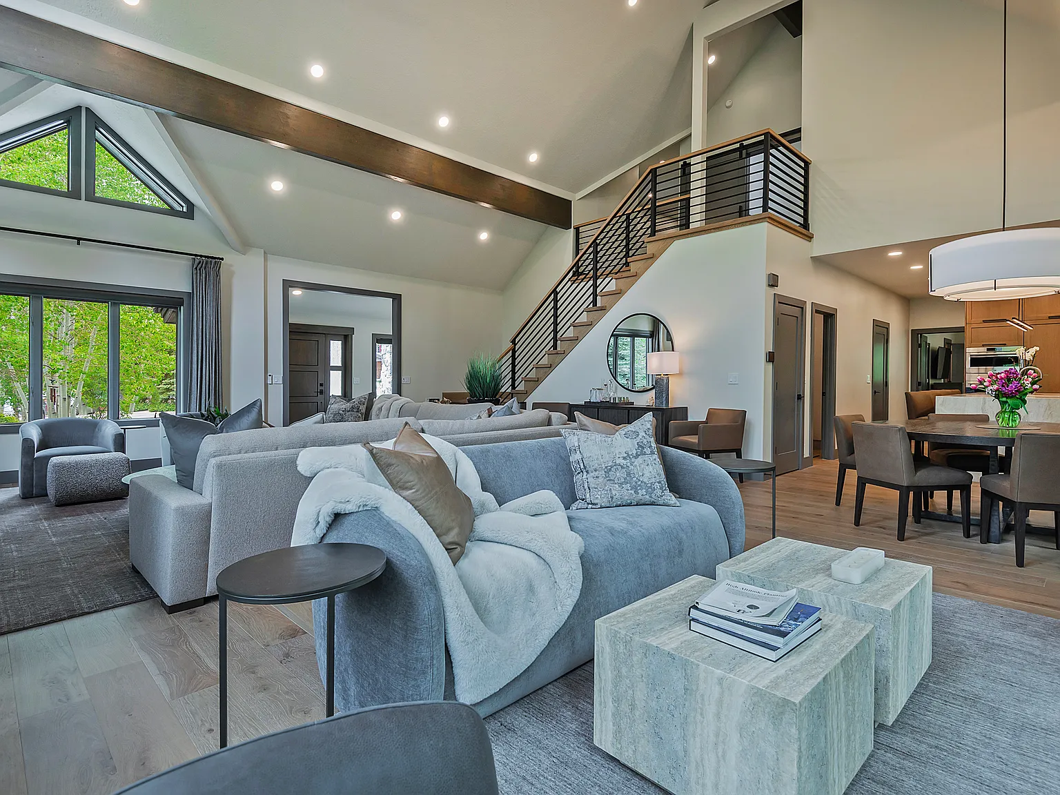 4 bed, 3500 sqft, $20,000 — Photo 4