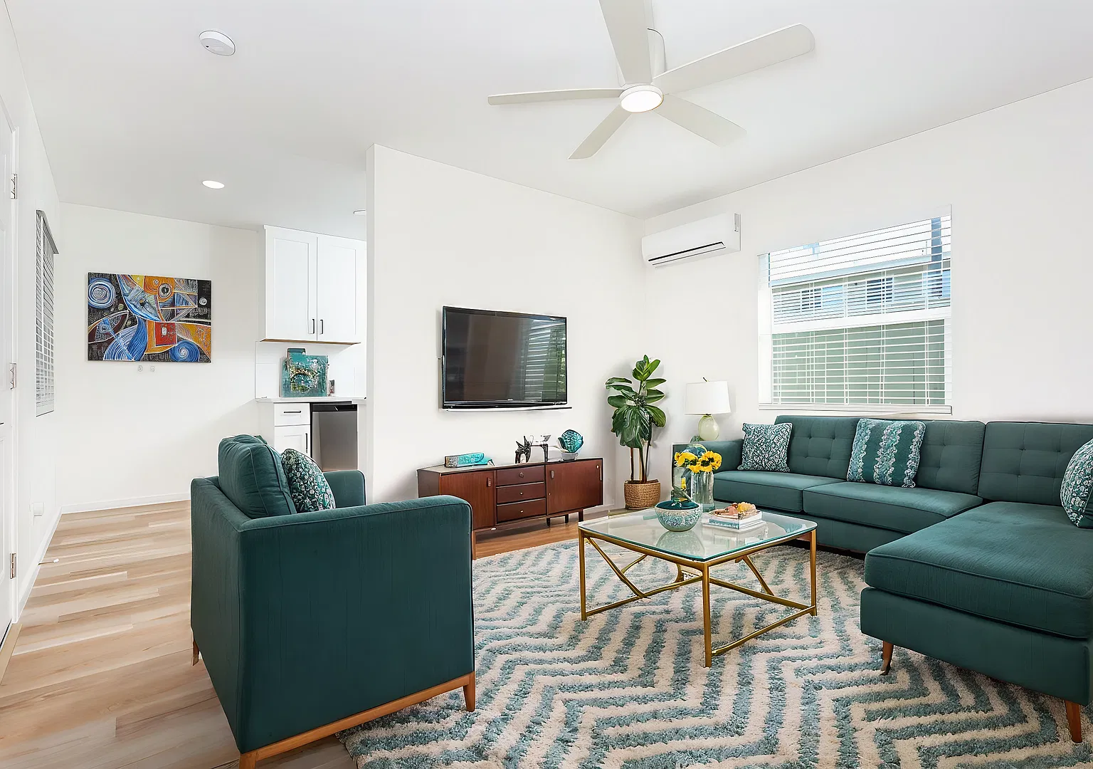 Newly Renovated 1-BR Unit in Prime La Mesa Location! — Photo 1