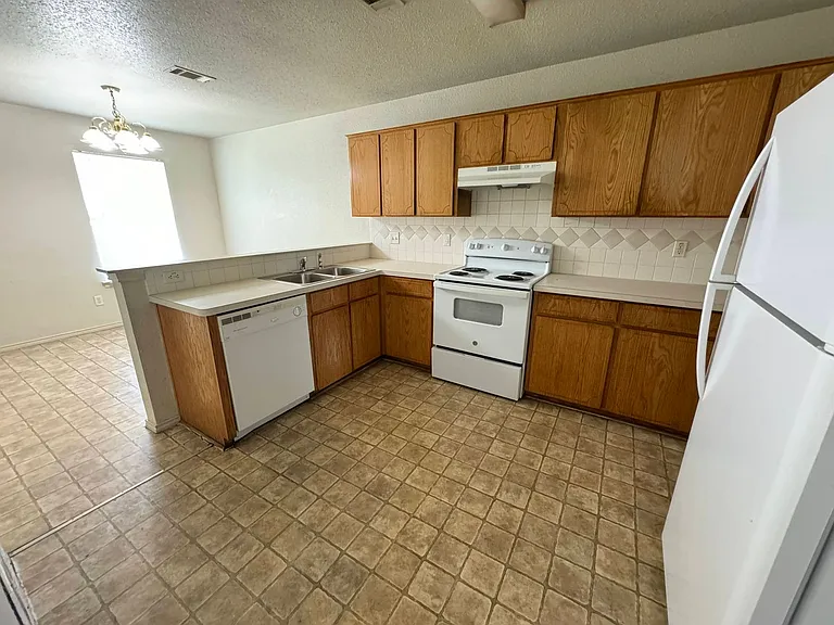 1509 Dugger Circle — Photo 21