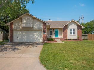 3235 N Governeour St, Wichita, KS 67226