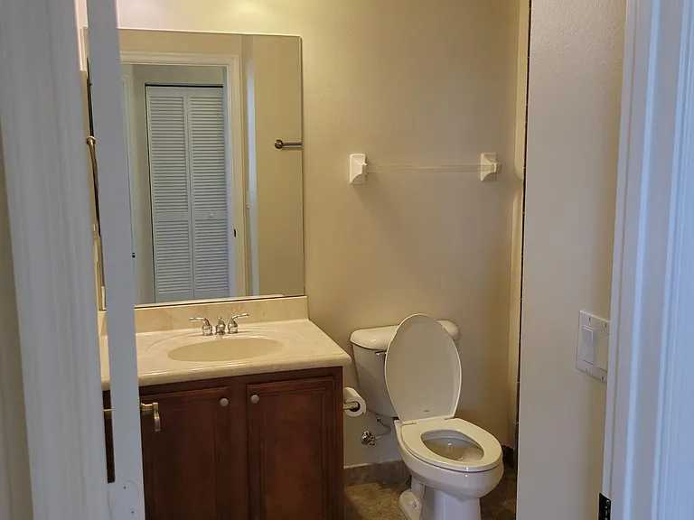 3031 SE Lexington Lakes Dr #203 — Photo 41