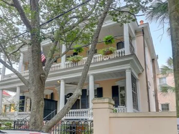128 Wentworth St APT 1, Charleston, SC 29401