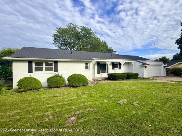 1408 Pepper Hill Dr, Lansing, MI 48917
