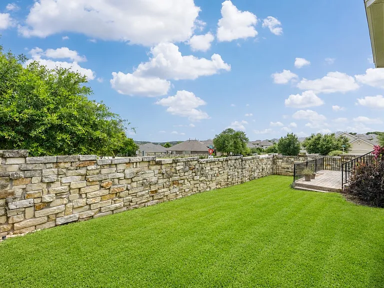 4221 Gandara Bnd — Photo 24