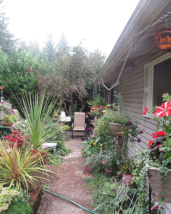 2nd image of 25720 Mountain Dr