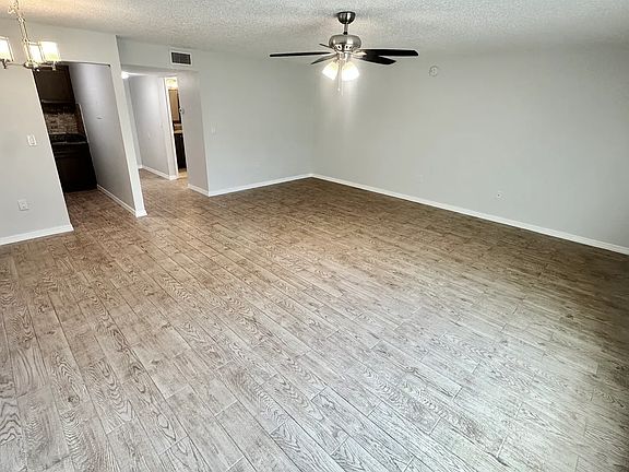 4th image of 4400 1st St N Unit 107