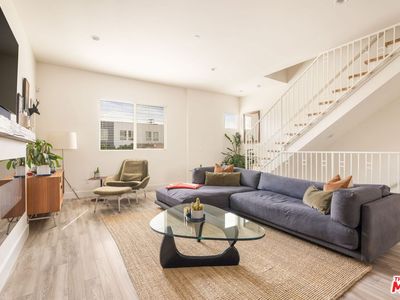 5634 Hazeltine Ave, Van Nuys, CA, 91401