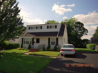 814 Claridge Dr, Spring Lake, NJ 07762