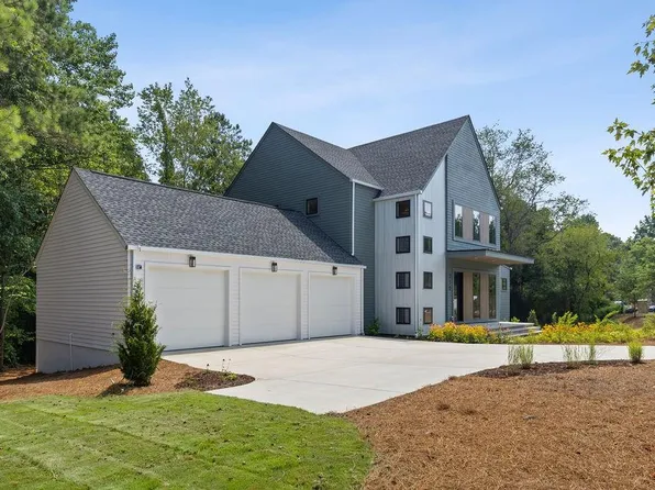 230 Winterberry Way, Roswell, GA 30075