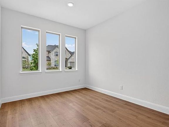 5th image of 3116 Winecup Rd