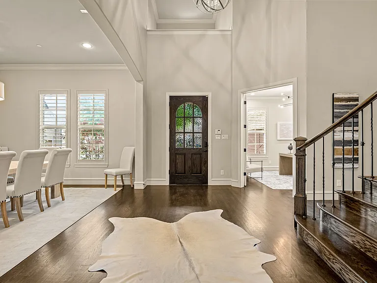 812 Lake Carillon Ln — Photo 4